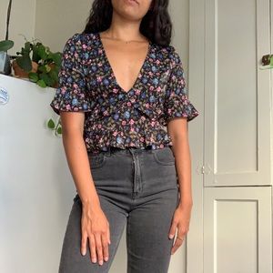 Floral Ruffle Crop Top